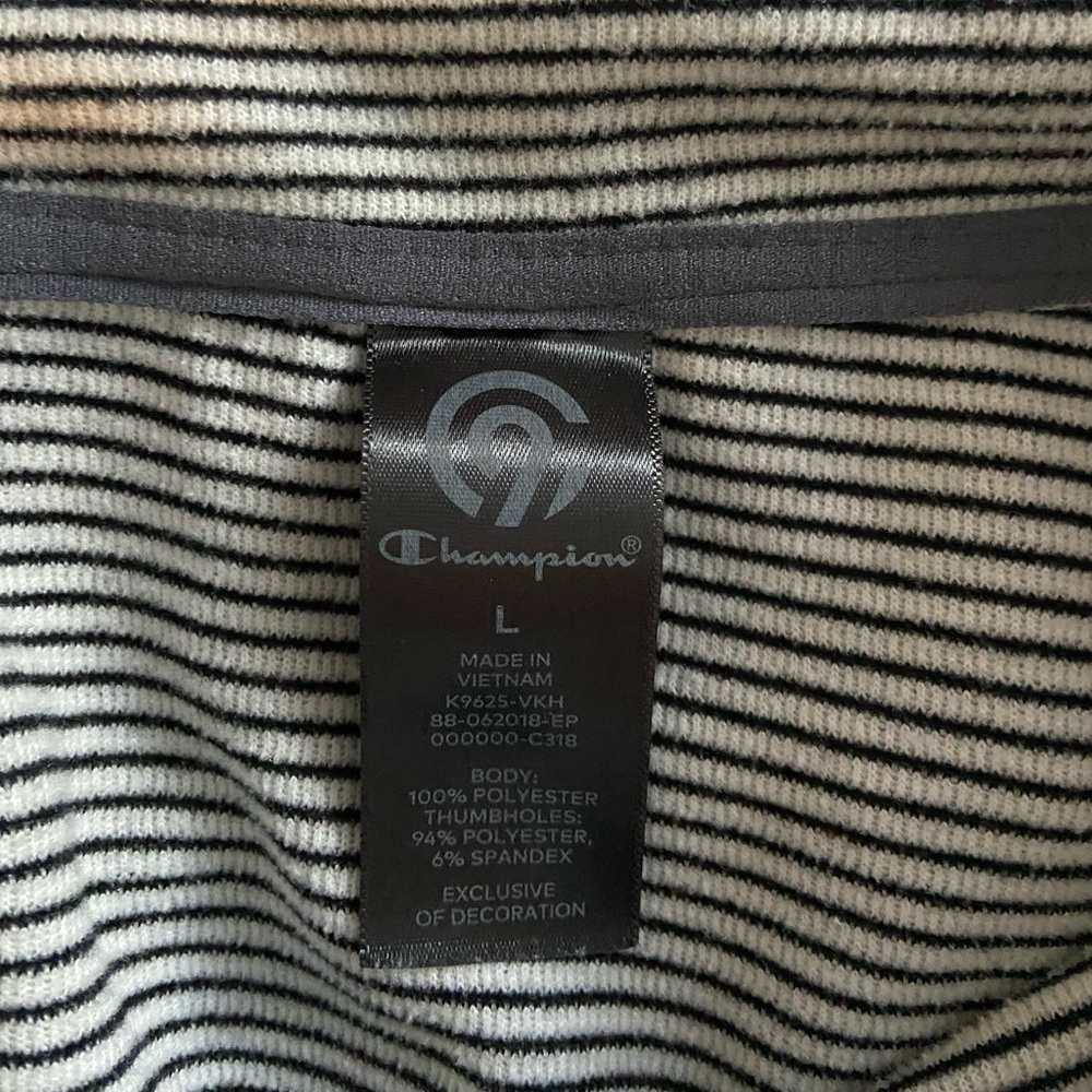 Gray pullover - Picture 2 of 3
